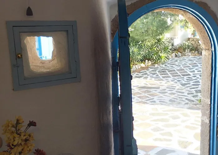 Windmill Apartment *